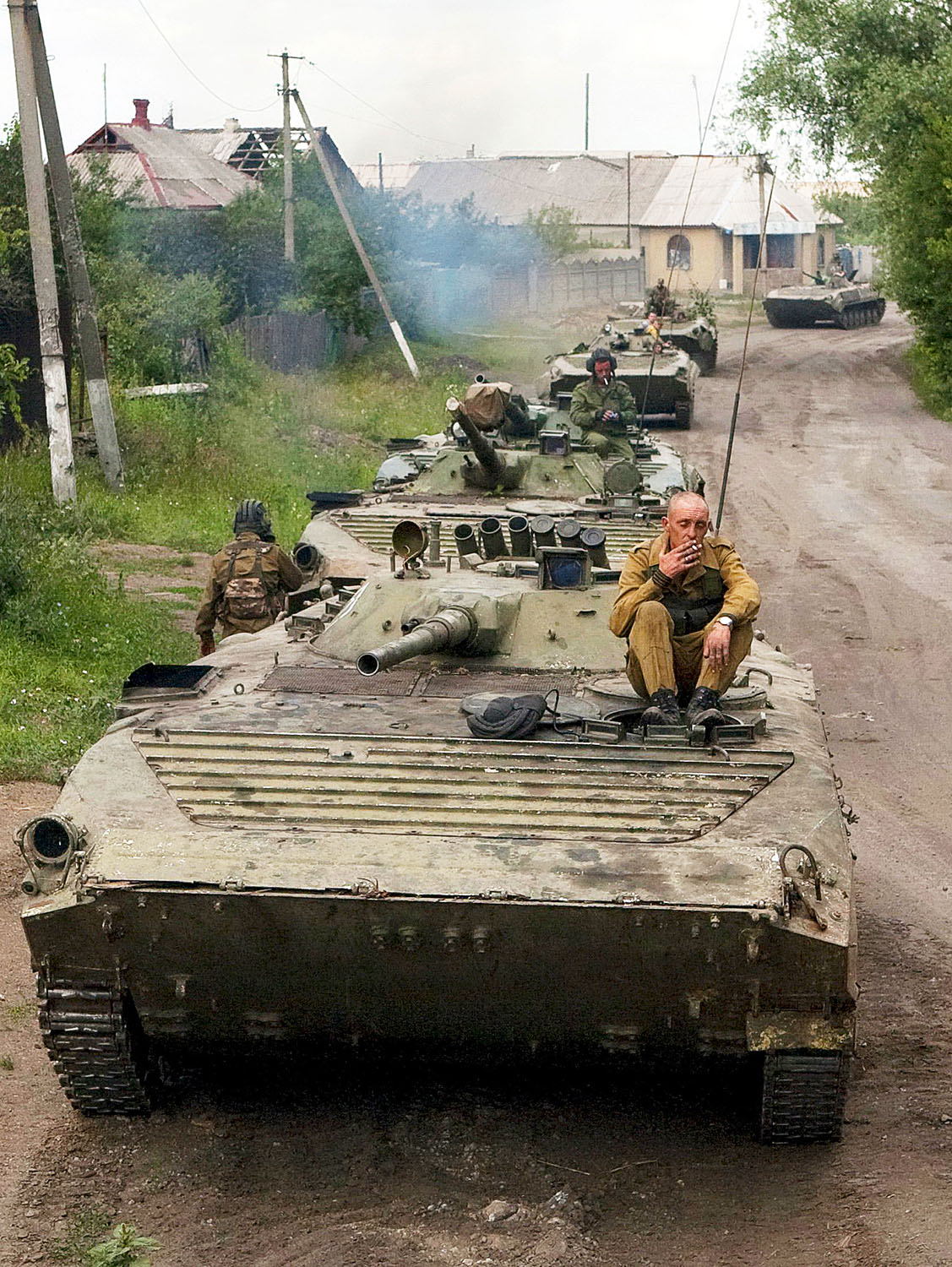 A Donyecki Népköztársaság harcjárművei a kelet-ukrajnai Debalcevben