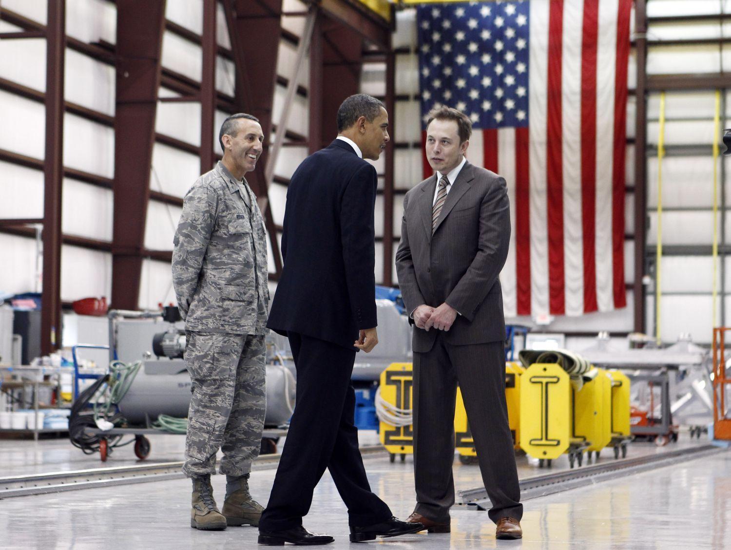 Obama és Musk a floridai űrközpontban 2014 nyarán: mindenki a Vasemberre figyel