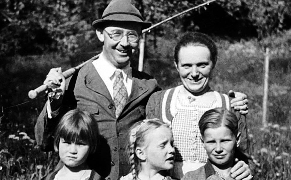 Heinrich Himmler családja körében a dokujátékfilmben.