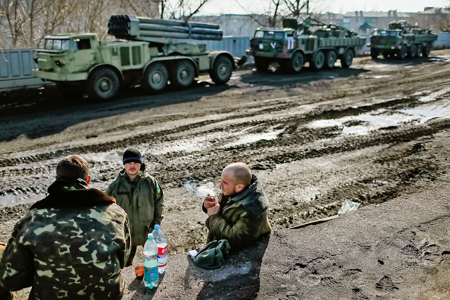 Rakétavetőn szolgáló ukrán katonák pihenője. Indokolt az óvatosság