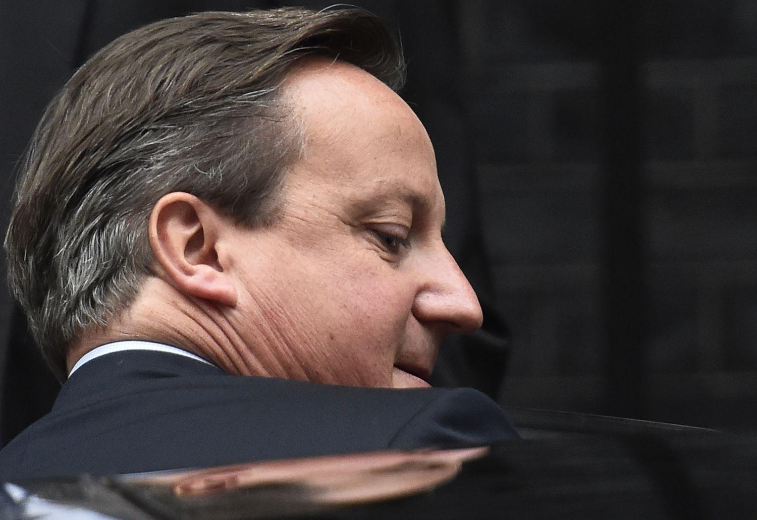 Cameronék sem fordíthatnak hátat a válságnak