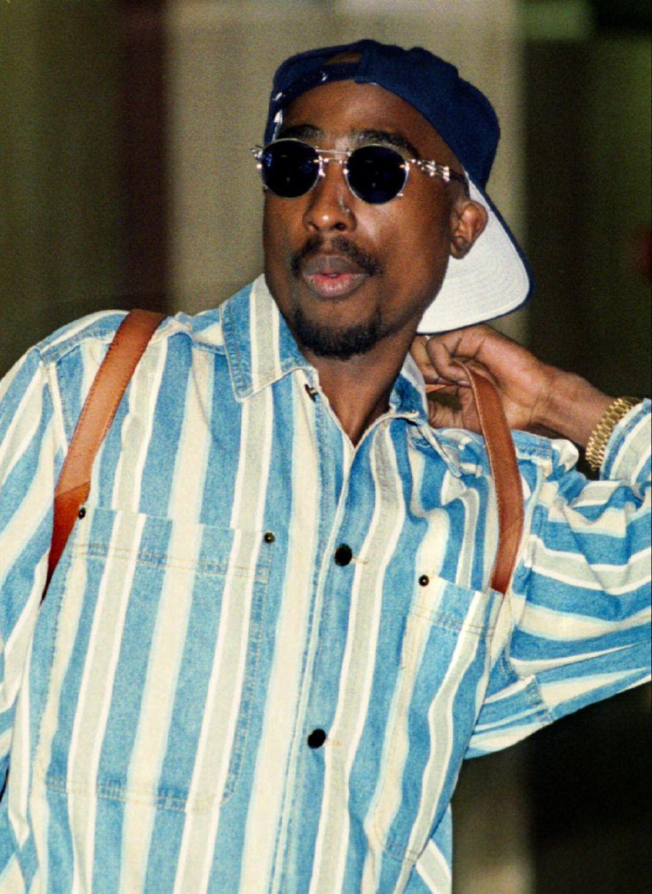 A világhírű rapper, Tupac Shakur 1994-ben, két évvel a meggyilkolása előtt. Se szeri, se száma a félrevezető megfogalmazásoknak