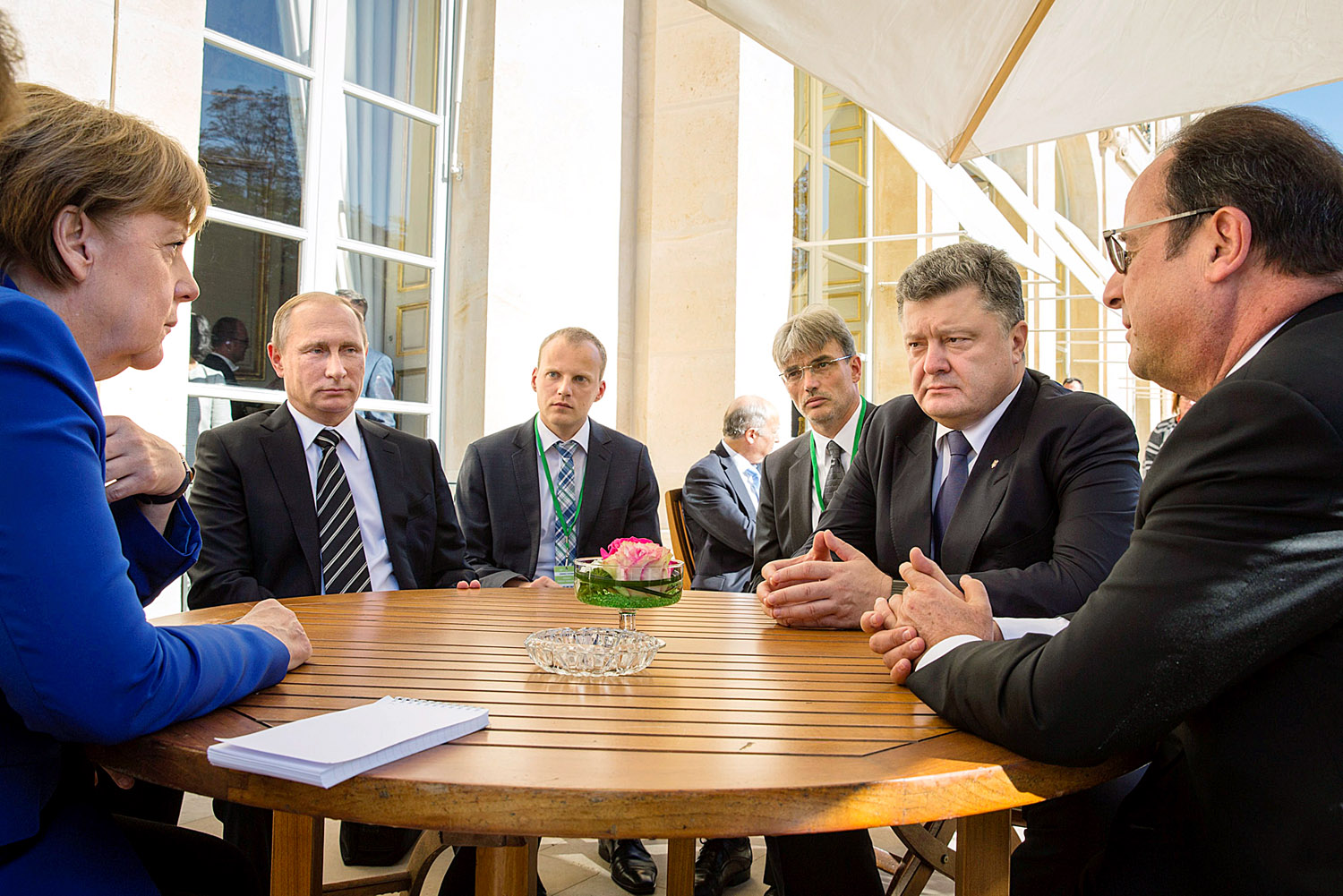 Tanácstalan tanácskozás. Merkel, Putyin, Porosenko és Hollande Párizsban