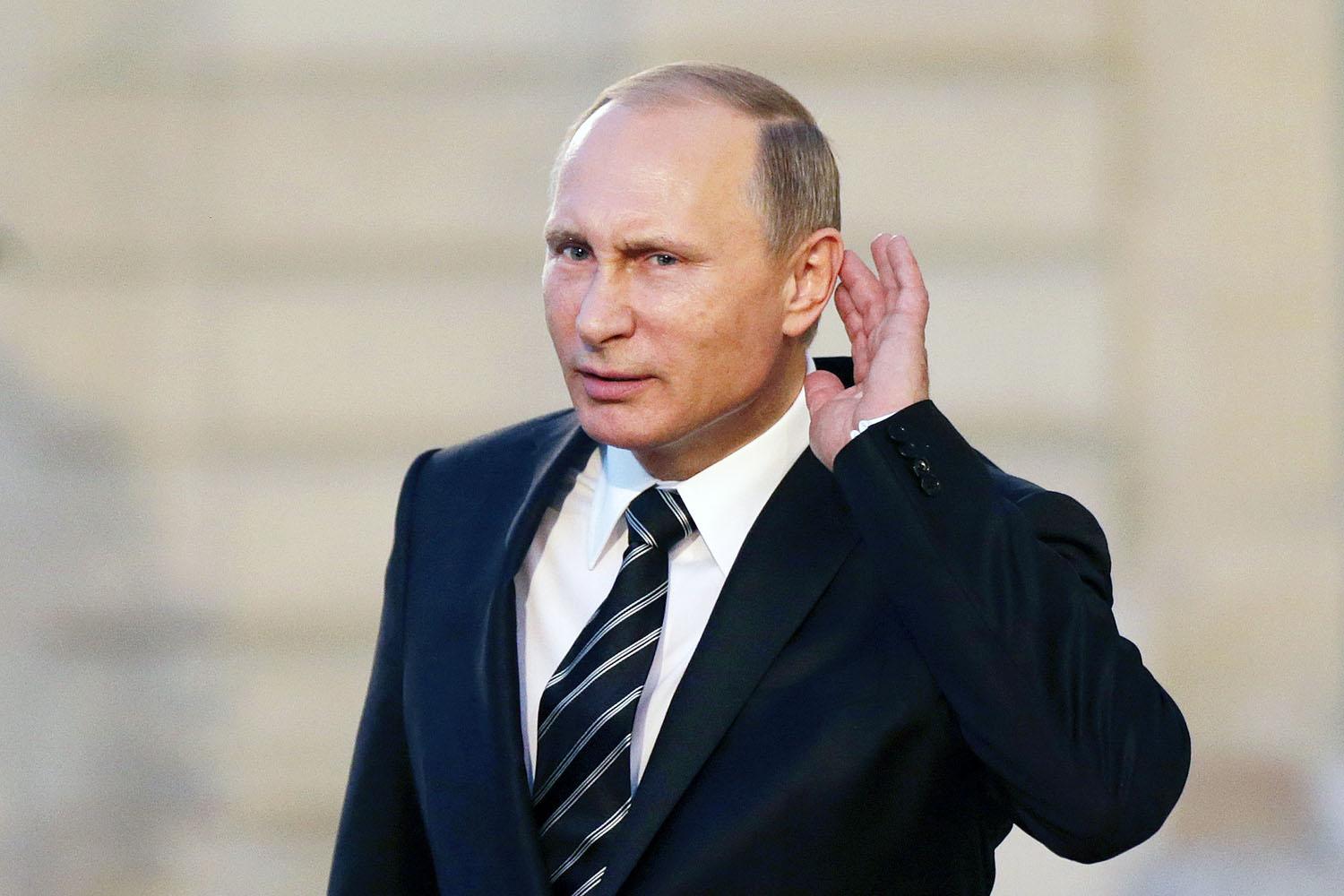 Putyin orosz államfő egyedül dönt