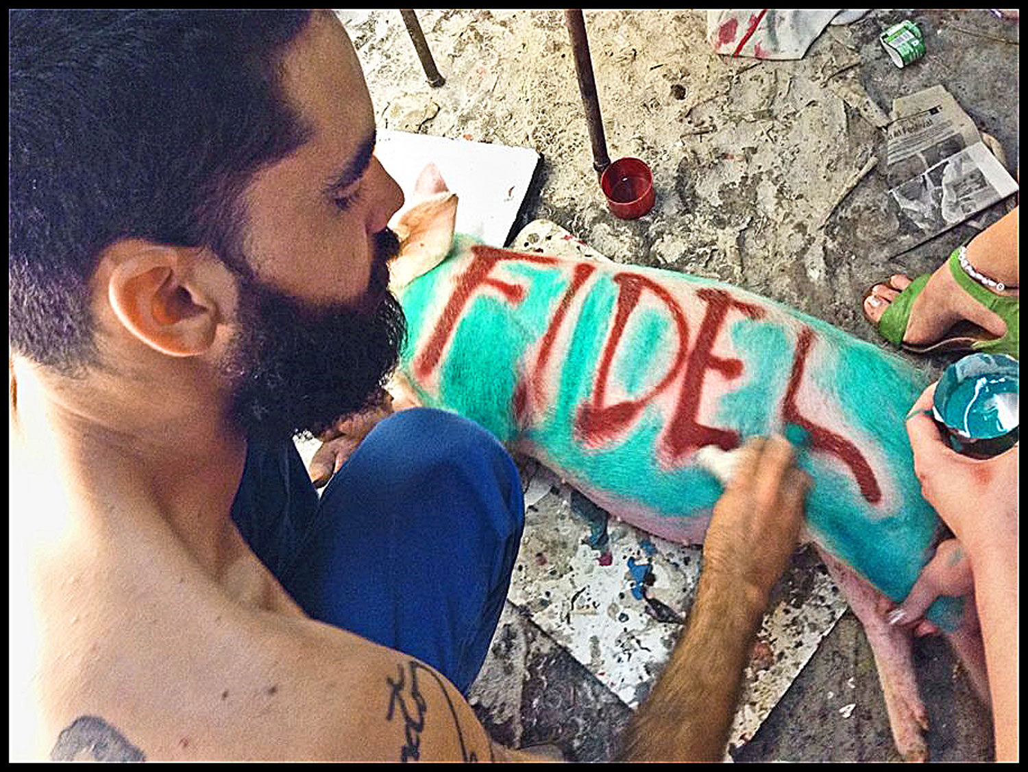 „Fidel” börtönbe juttatta a graﬃ  tiművészt