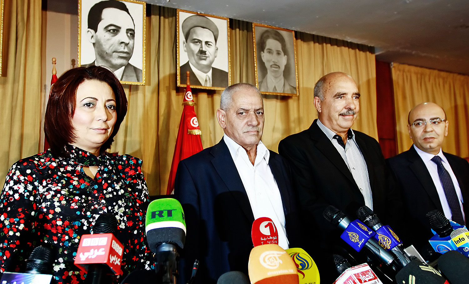 Akik demokratikus pályára állították Tunéziát. A kvartett vezetői 2013 szeptemberében Tuniszban, amikor bejelentették: az ellenzék kész tárgyalni a hatalmon lévő iszlamistákkal