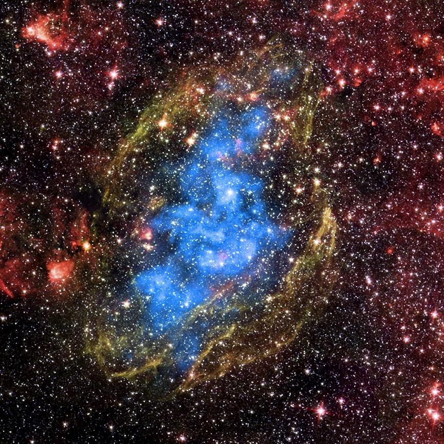 Röntgen- és infravörös tartományban készült felvételek kombója a W44 jelű szupernóva maradványról, ami kölcsönhatásban áll a környező, sűrű kozmikus anyaggal