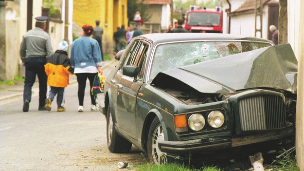 Seres Zoltánt 1999-ben Tahitótfaluban ölték meg, két motoros lelőtte a Bentleyjében