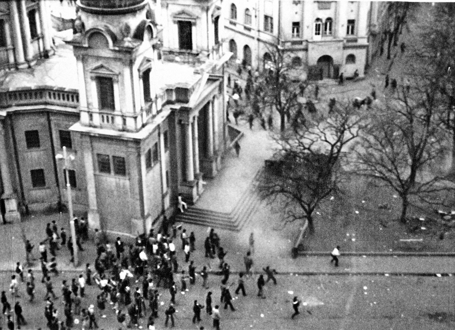 Tüntetők Marosvásárhelyen 1990. március 20-án