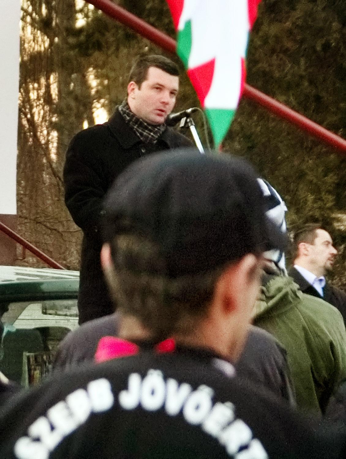 Vig Szilárd a támogatására szervezett 2013-as jobbikos megmozduláson 