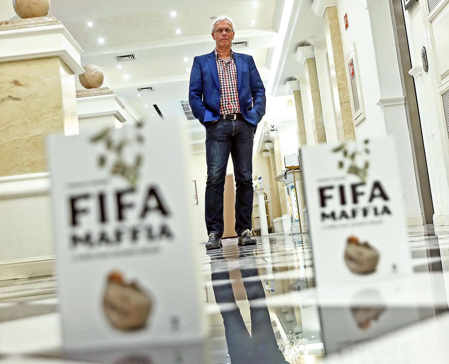 „Blatter utódai csak azok közül kerülhetnek ki, akik őt a trónra emelték”