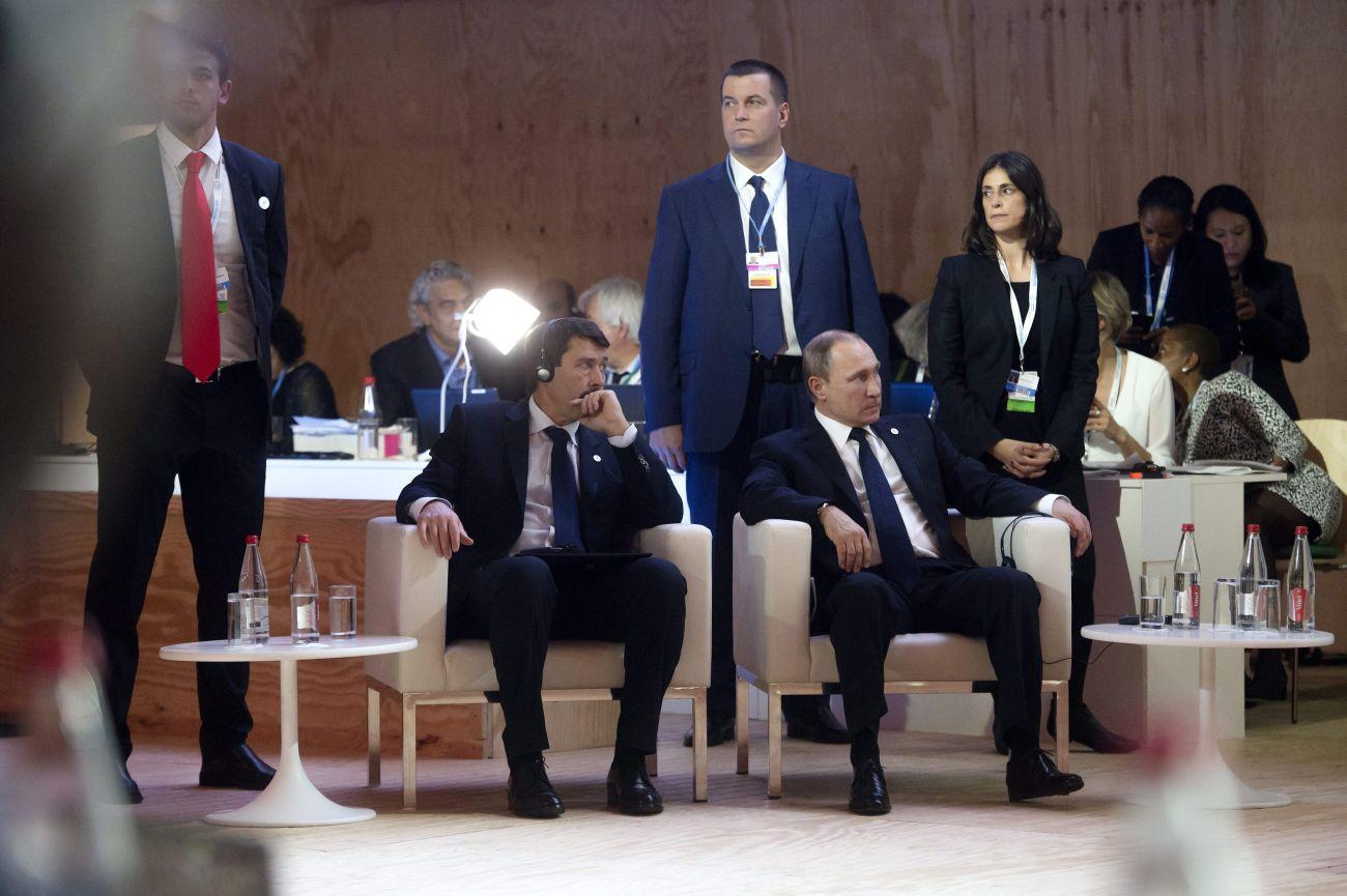 Áder János hétfőn a klímacsúcson az orosz kolléga, Vlagyimir Putyin mellett