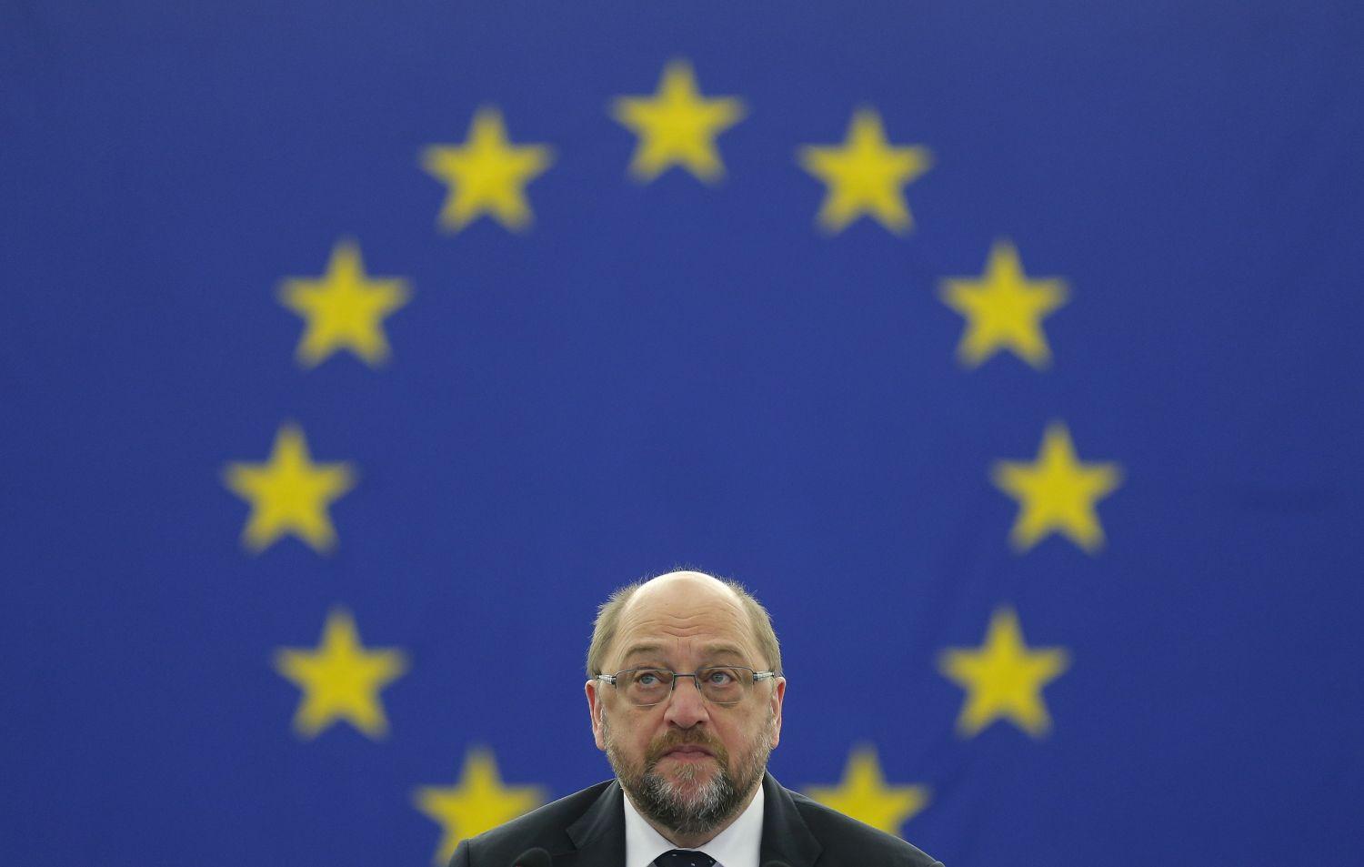 Martin Schulz, az Európai Parlament elnöke a szerdai strasbourgi ülésen - szemmel vernek