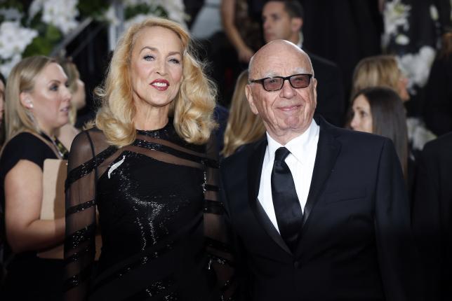 Jerry Hall és Rupert Murdoch a Golden Globe gálán