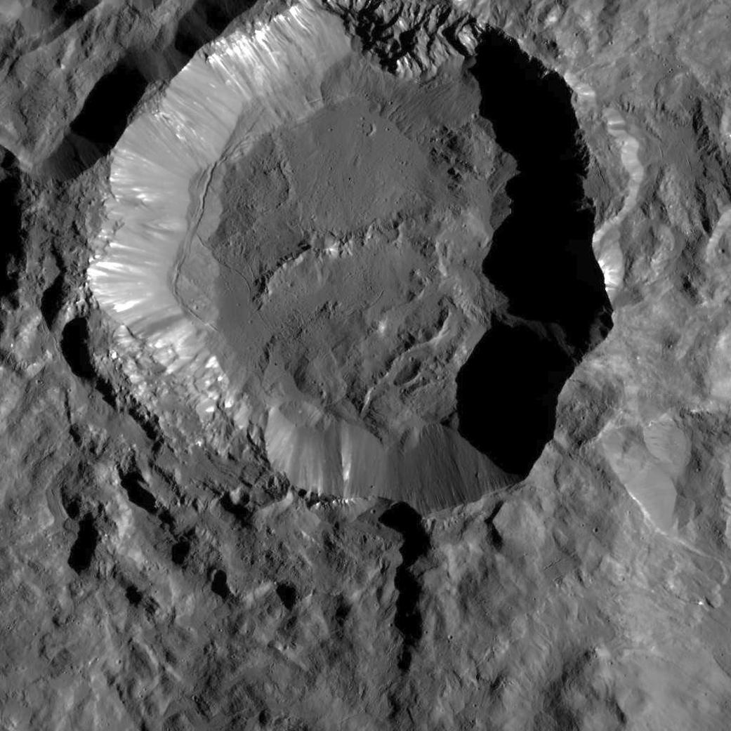 A Kupalo a Ceres egyik legfiatalabb krátere. A falain sót tartalmazó anyagot találtak, a belseje az aszteroida becsapódásának nyomait őrzi