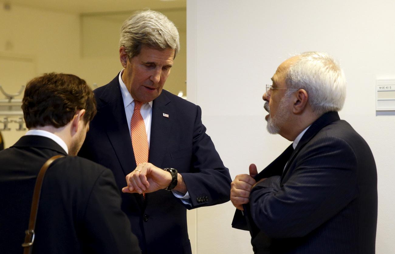 John Kerry amerikai és Mohamed Dzsavad Zarif iráni külügyminiszter Bécsben
