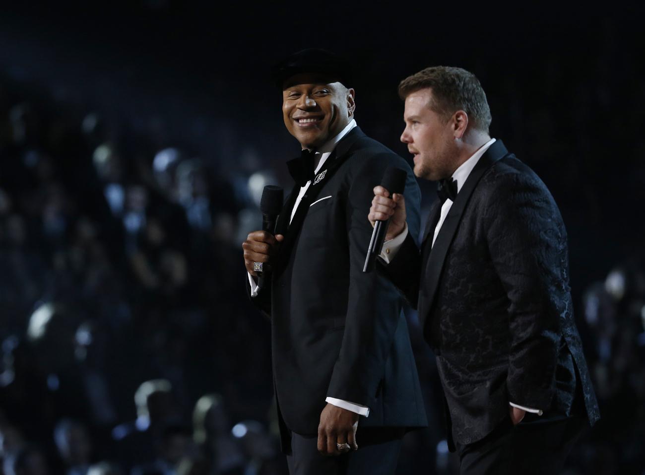 A két műsorvezető, LL Cool J és James Corden