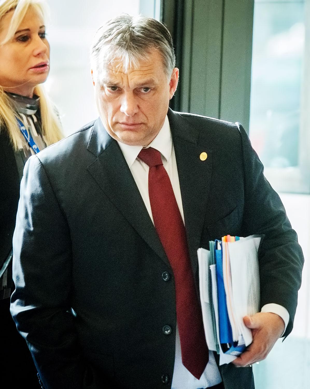 Orbán csak márciusban akarja lezárni a menekültdossziékat
