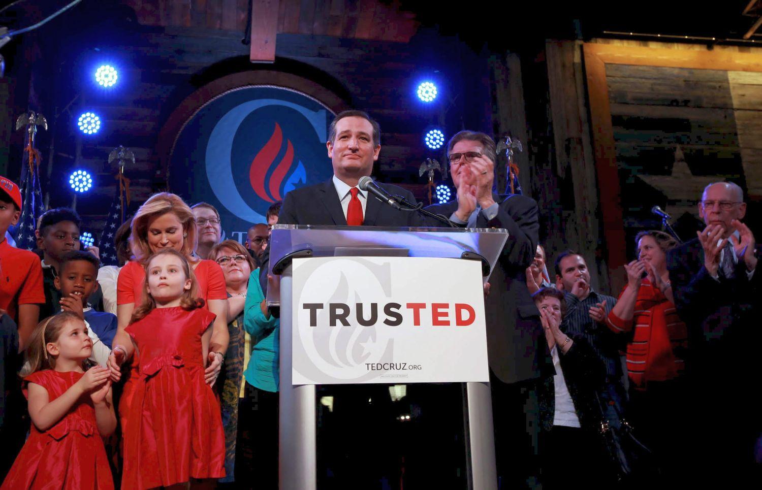Ted Cruz maga mögött egyesítené Trump ellenzékét