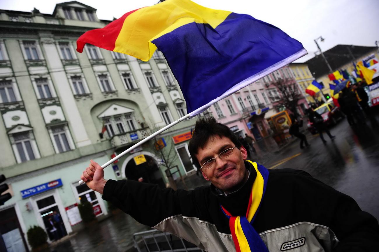 Felvonulás 2010. december 1-én Maroavásárhelyen, amikor a szomszéd országban Erdély Romániához csatolását ünneplik. Mélyen baloldaliak?