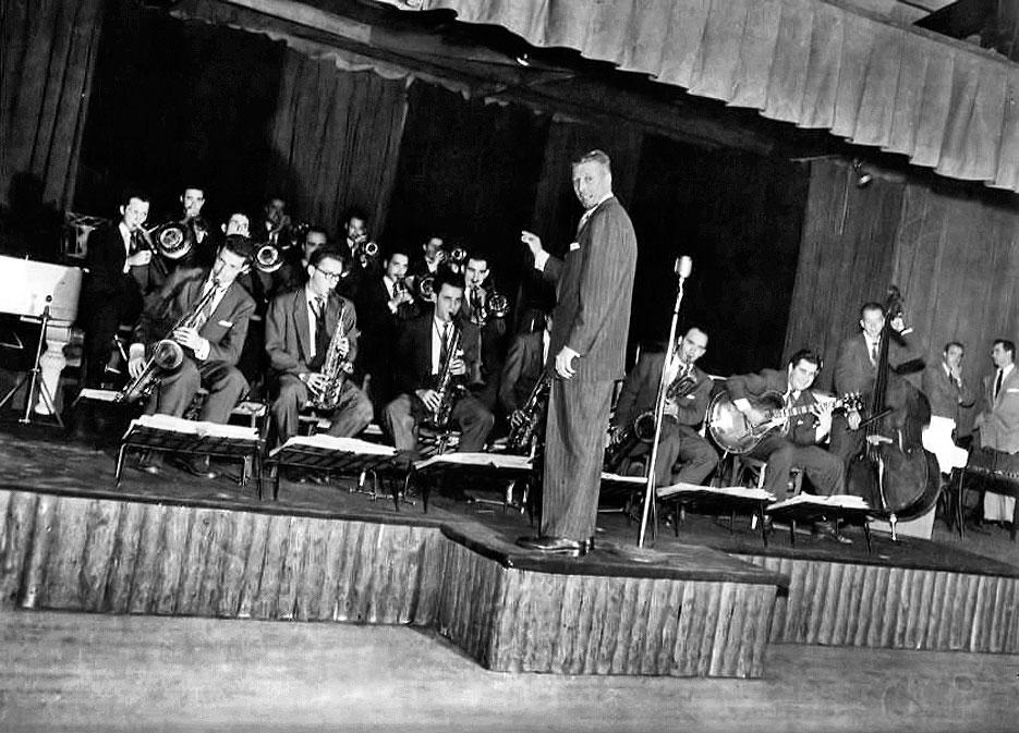 A Stan Kenton Orchestra 1952-ben, egy New Jersey-ben tartott koncerten