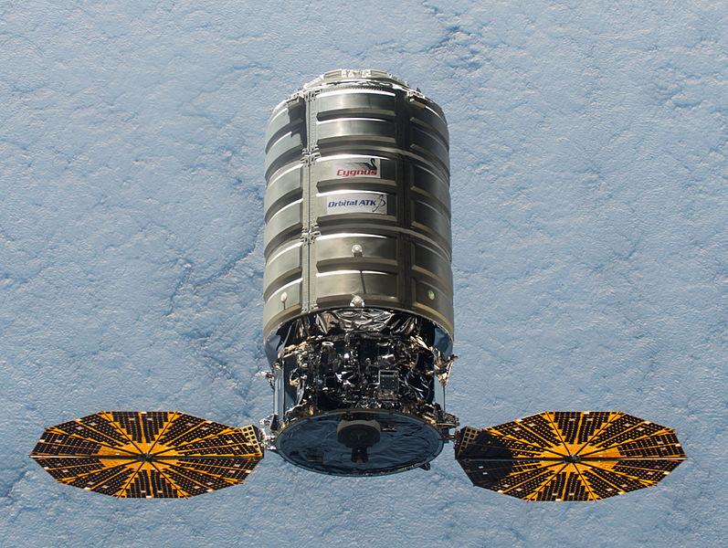 A Cygnus (Hattyú) robotűrhajó rendszeresen szállít utánpótlást a Nemzetközi Űrállomásra