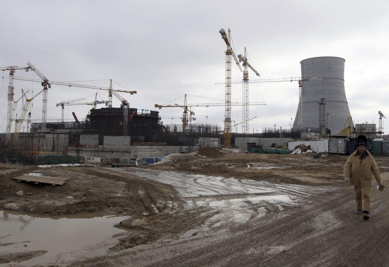 Az atomerőmű Szentpétervár mellett. Még az enyhébb orosz előírásokat sem képesek betartani