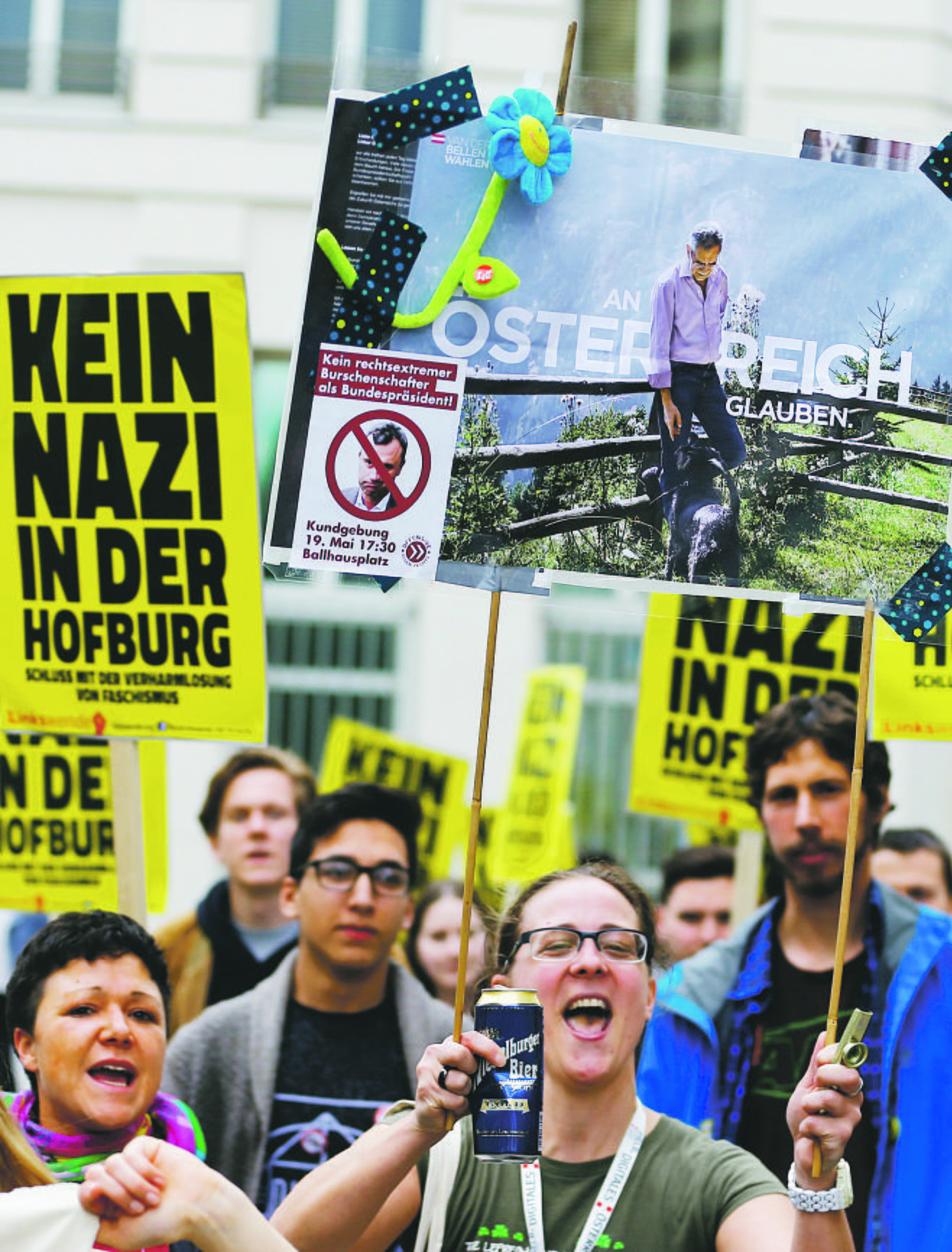Nácit nem akarunk a Hofburgban – Hofer-ellenes tüntetők Bécsben 