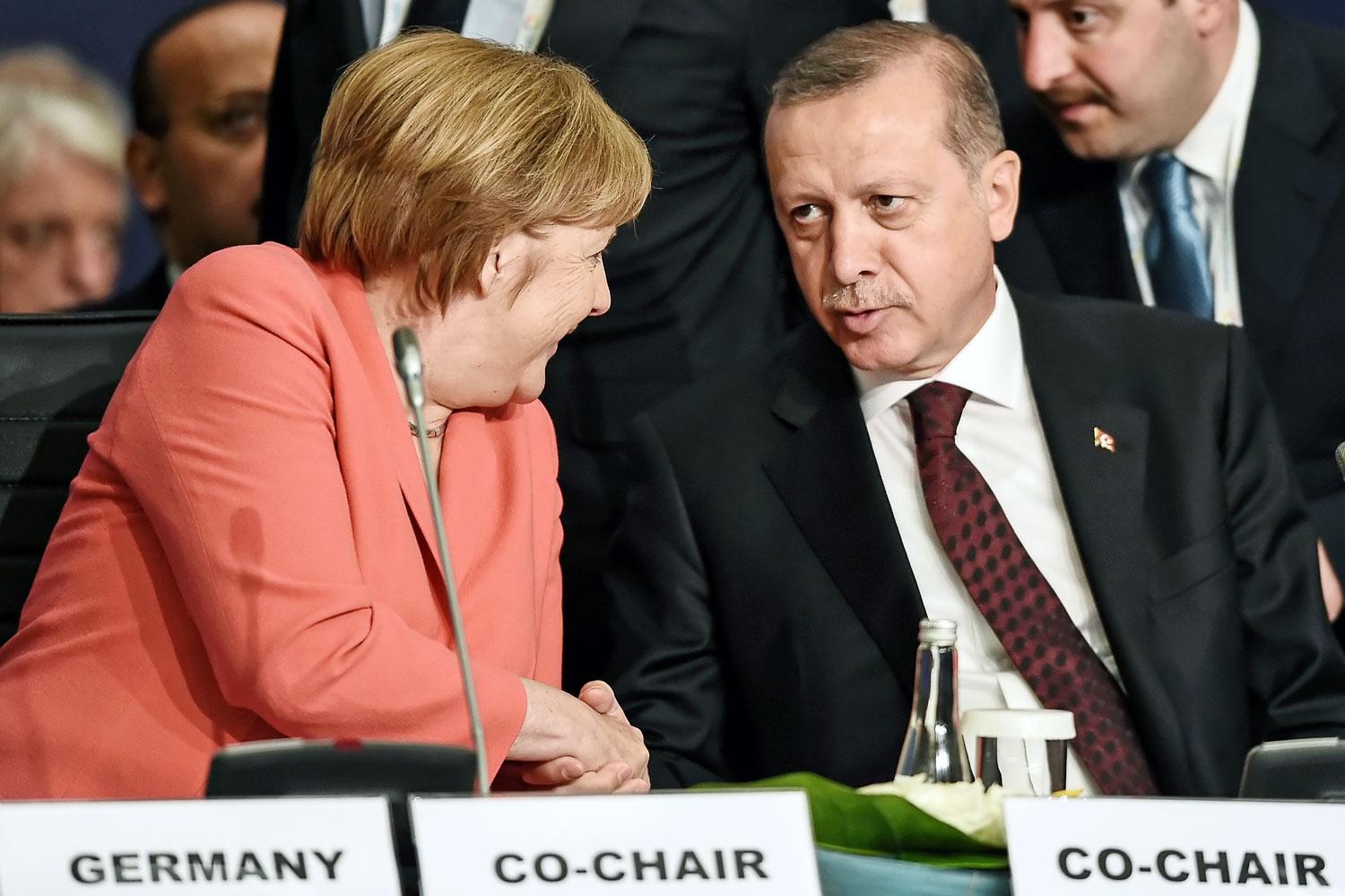 Merkel és Erdogan az isztambuli fórumon