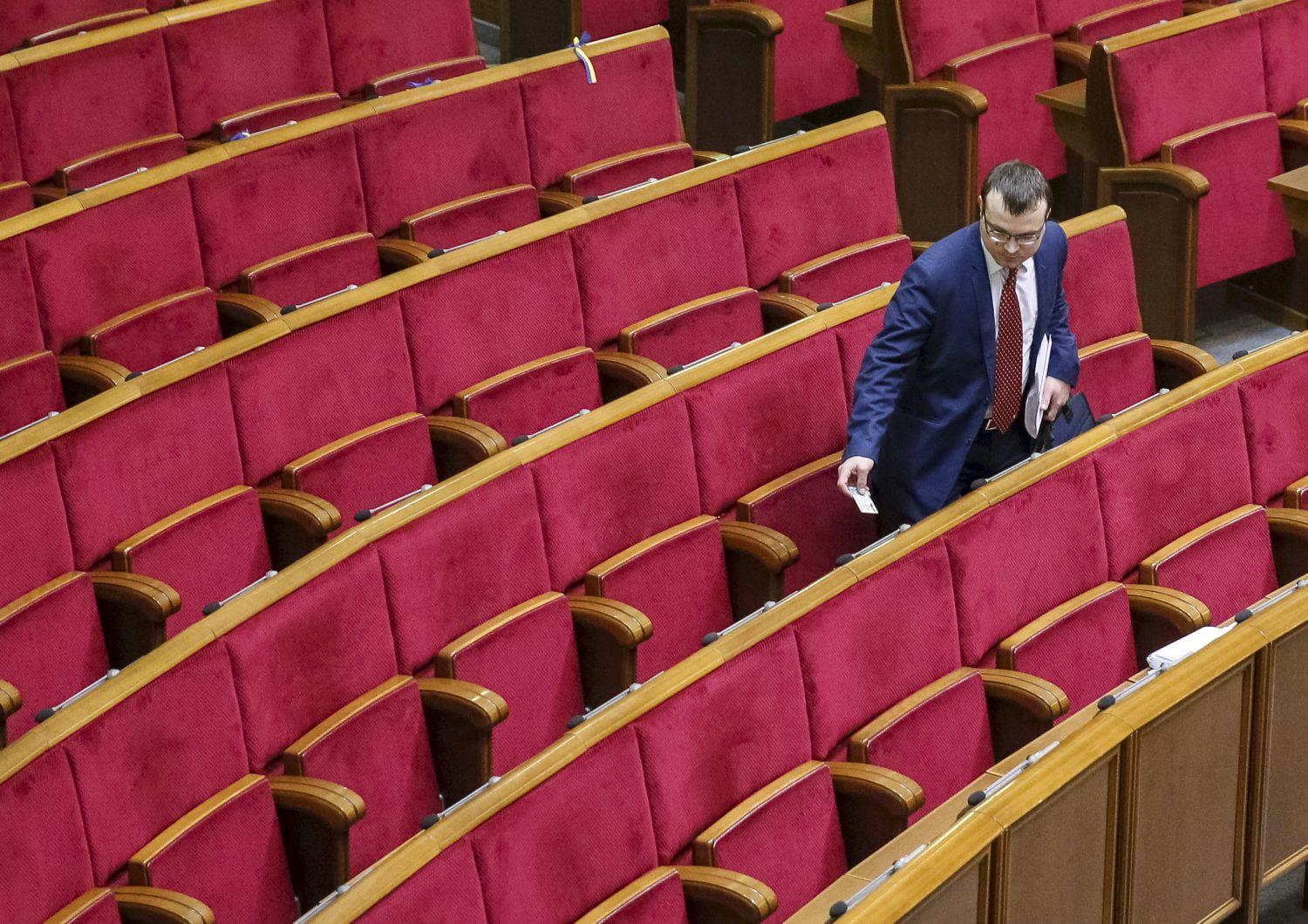 Helyezkedés az ukrán parlamentben