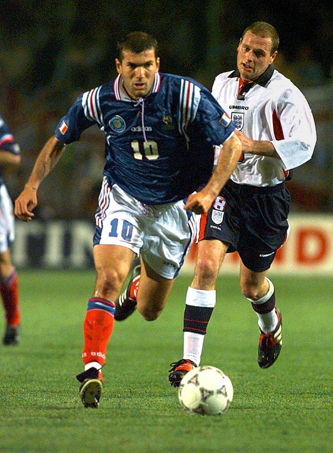 Zinedine Zidane még a francia válogatott tagjaként