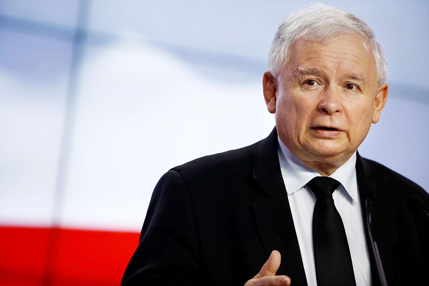 Jaroslaw Kaczynski új alkotmányt írat, és Lengyelország újraiparosításáról álmodik 