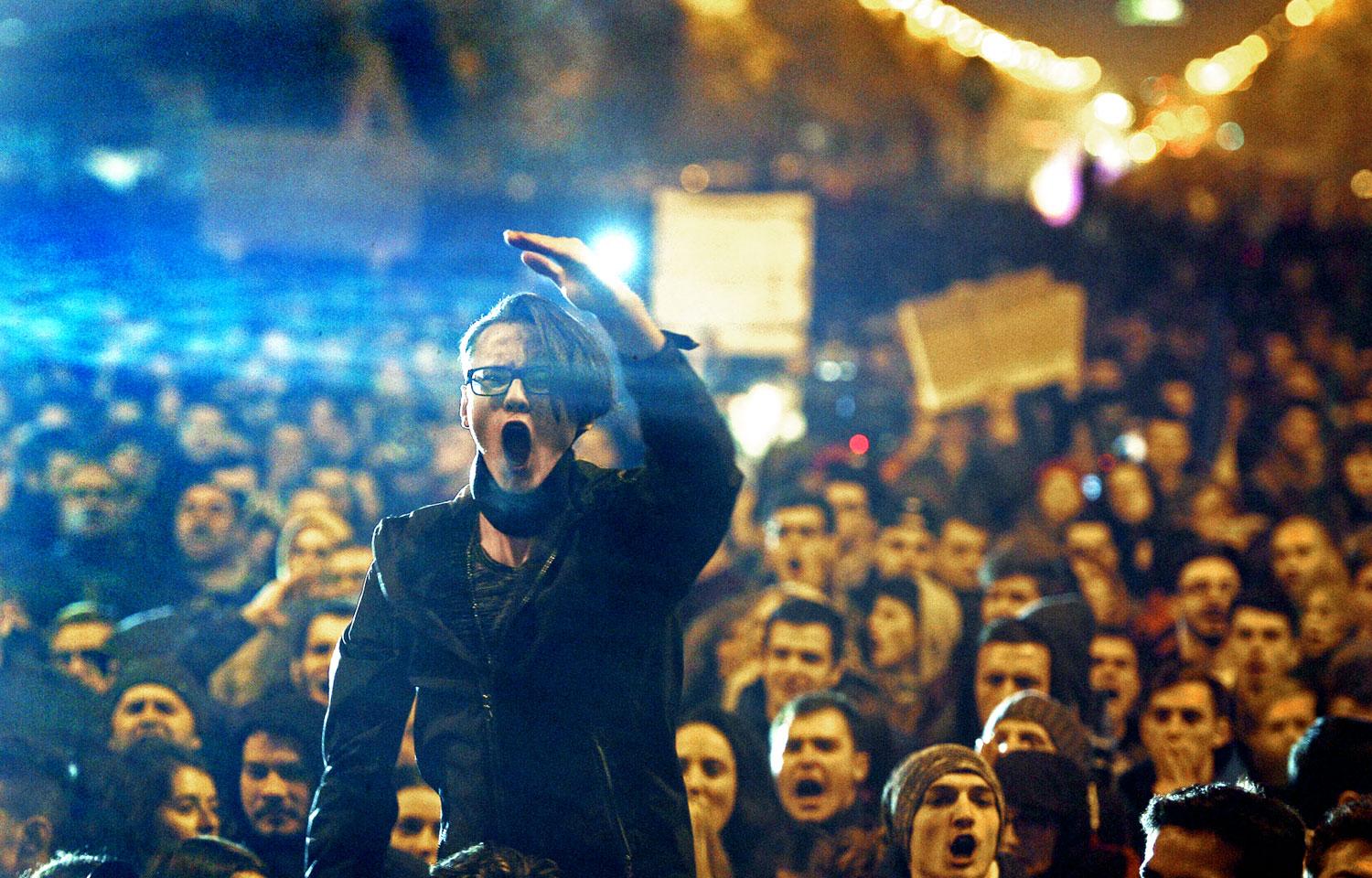 Tüntetés Bukarestben 2015 őszén. Olyan országot akarnak, mint külföldön
