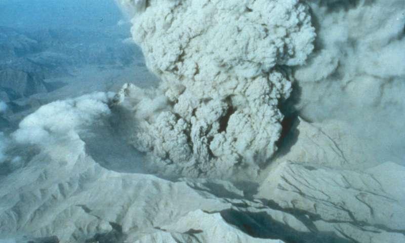 A Pinatubo vulkán kalderája 1991 június 22-én