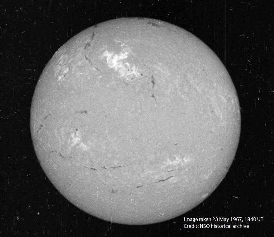 A Nap 1967. május 23-án. A korong felső részén látható világos terület volt a hatalmas napkitörés forrása 