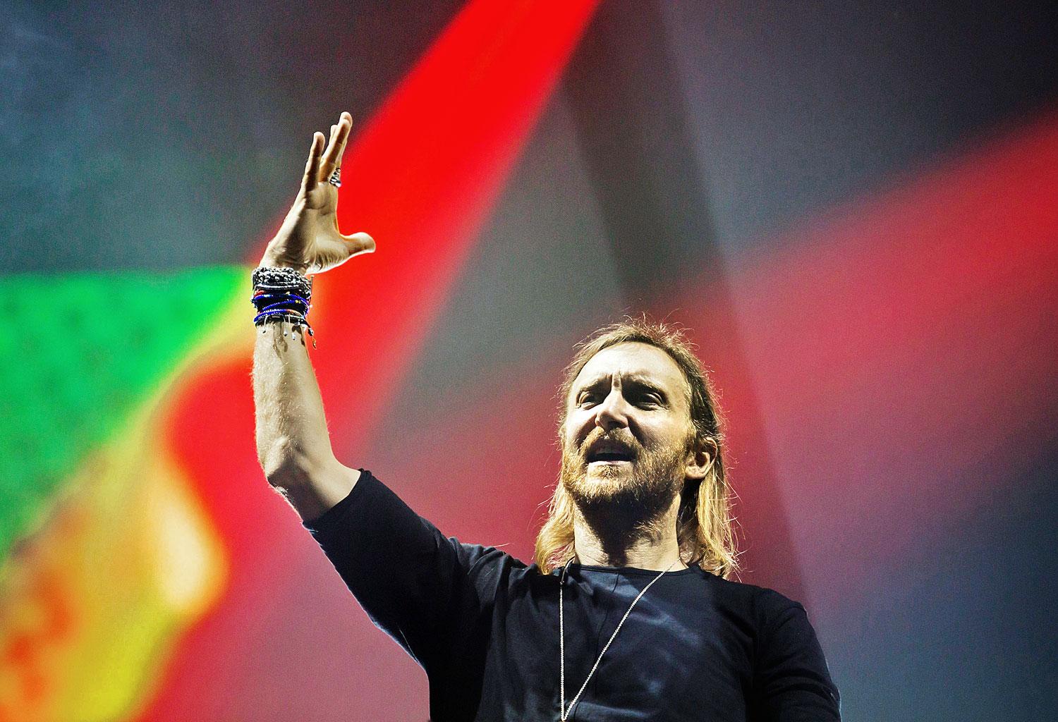 David Guetta francia DJ a nagyszínpadon