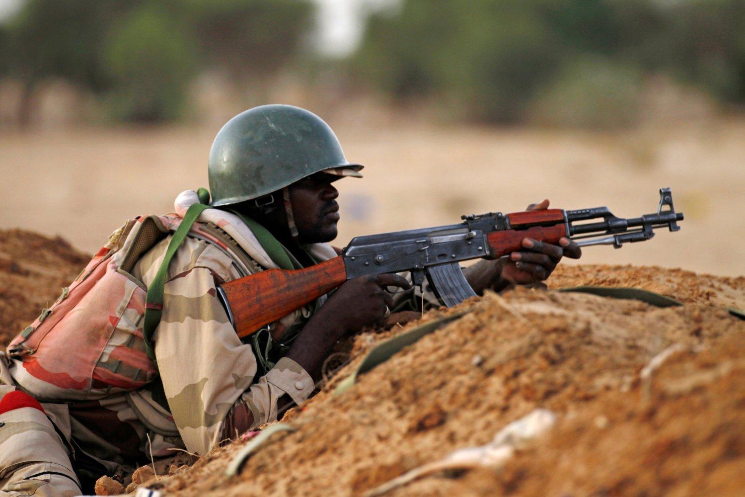 Nigériai katona őrségben: van mitől tartaniuk