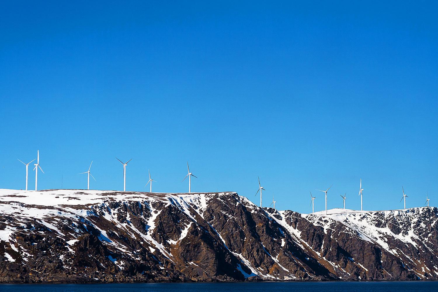 Norvégia saját energiaszükségletét lassan teljes egészében megújuló forrásból fedezi – és közben fosszilis energiahordozót exportál a világ számos pontjára 