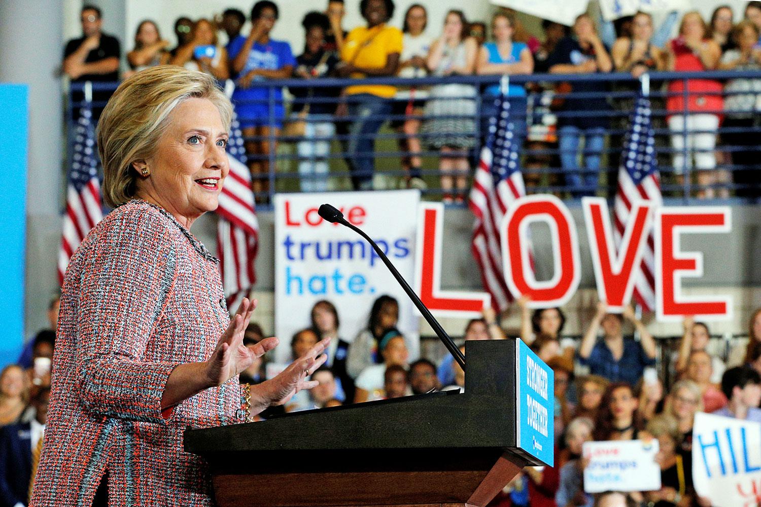 Clinton csütörtökön már kampányrendezvényt tartott