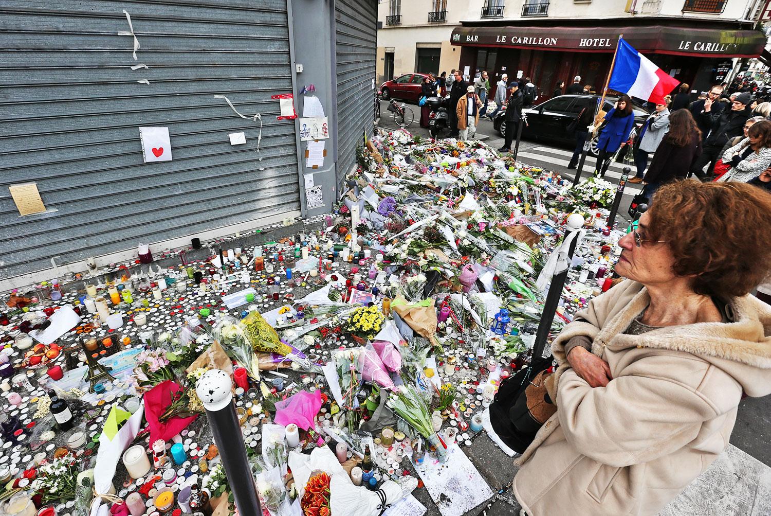 A párizsi merénylet egyik helyszíne, a Le Carillon bár