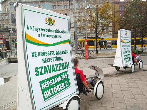 Józsefvárosi kampány a kormány népszavazási kérdése mellett 