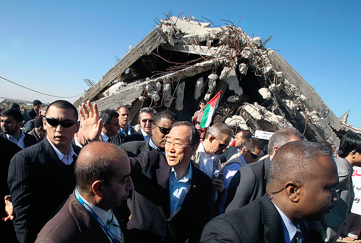Ban Ki-moon lerombolt palesztin házaknál 2010-ben 