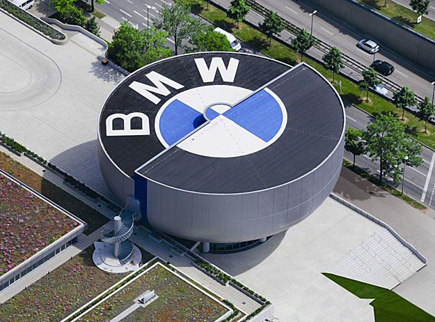 BMW múzeum Münchenben, sokat köszönhetnek a bajorok a kínai vásárlóknak 