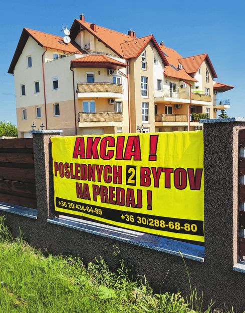 Szlovák nyelvű ingatlanhirdetés Rajkán