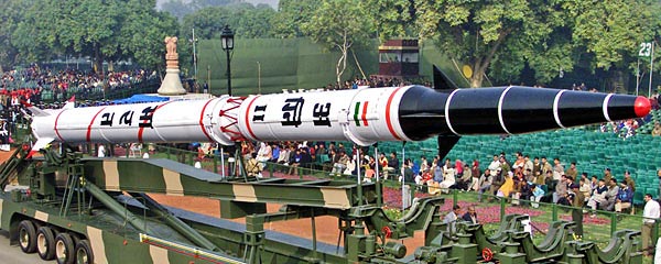 Indiai nukleáris rakéta a köztársaság napján rendezett felvonuláson