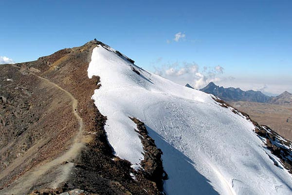 Az Andok-beli 5400 méter magas Chacaltayáról négy éven belül eltûnhet a hó a globális felmelegedés miatt