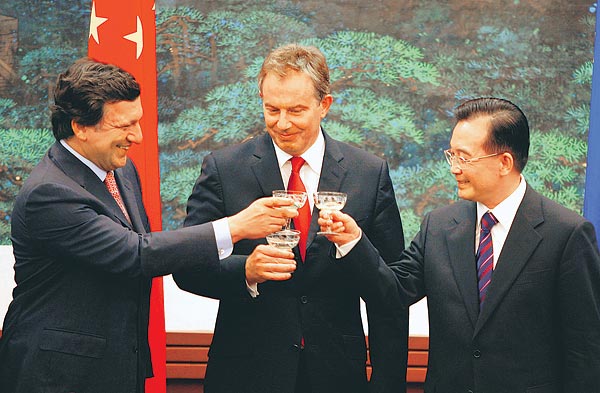 Végre koccinthatnak a megállapodásra: Barroso és Blair Wen Jiabao kínai miniszterelnökkel