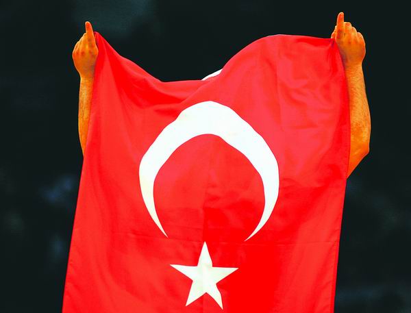 Török gyõzelem - egyelõre csak Budapesten a szabadfogású birkózó-világbajnokságon