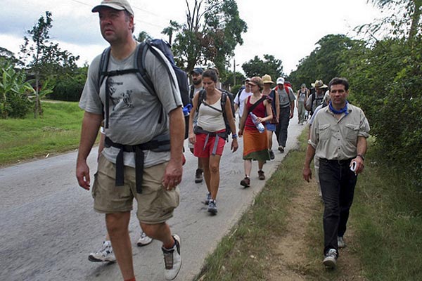 A békeaktivisták La Mayanál, útban a guantánamói börtöntábor felé