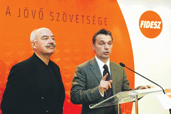 Martonyi János és Orbán Viktor az uniós büdzsét értékeli
